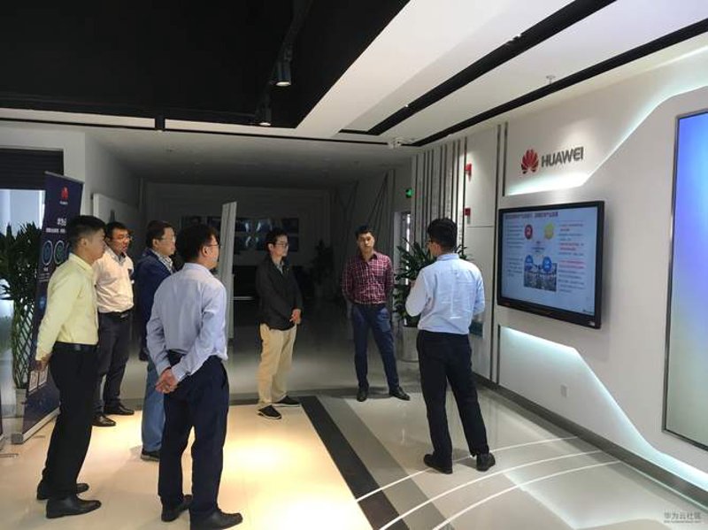 如何选购微信小程序开发服务？一份实用指南